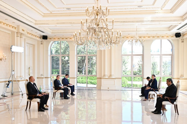 İlham Əliyev Kolumbiyanın Azərbaycandakı yeni səfirinin etimadnaməsini qəbul edib